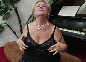 Horny grandma plays her own easy to deal with of